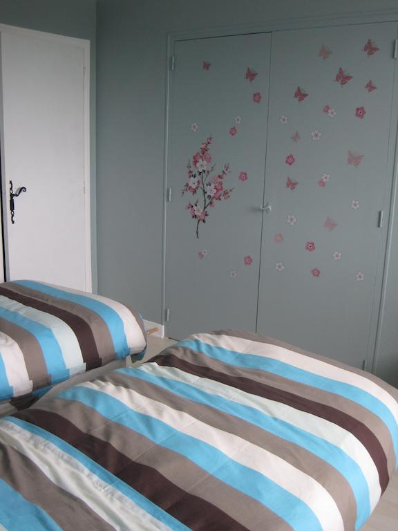 Chambres D'Hotes La Pinderie Val-Couesnon Стая снимка